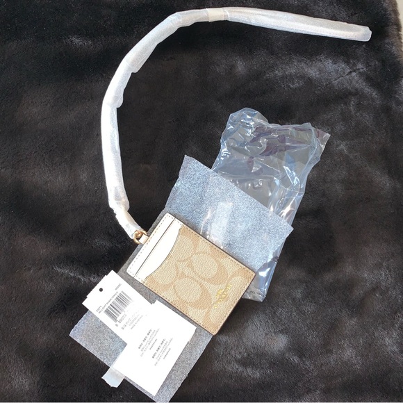 NEW! COACH Lanyard ID Cardholder, Sig. Canvas & Leather, Lt. Khaki/Chalk, NWT! - Picture 8 of 15